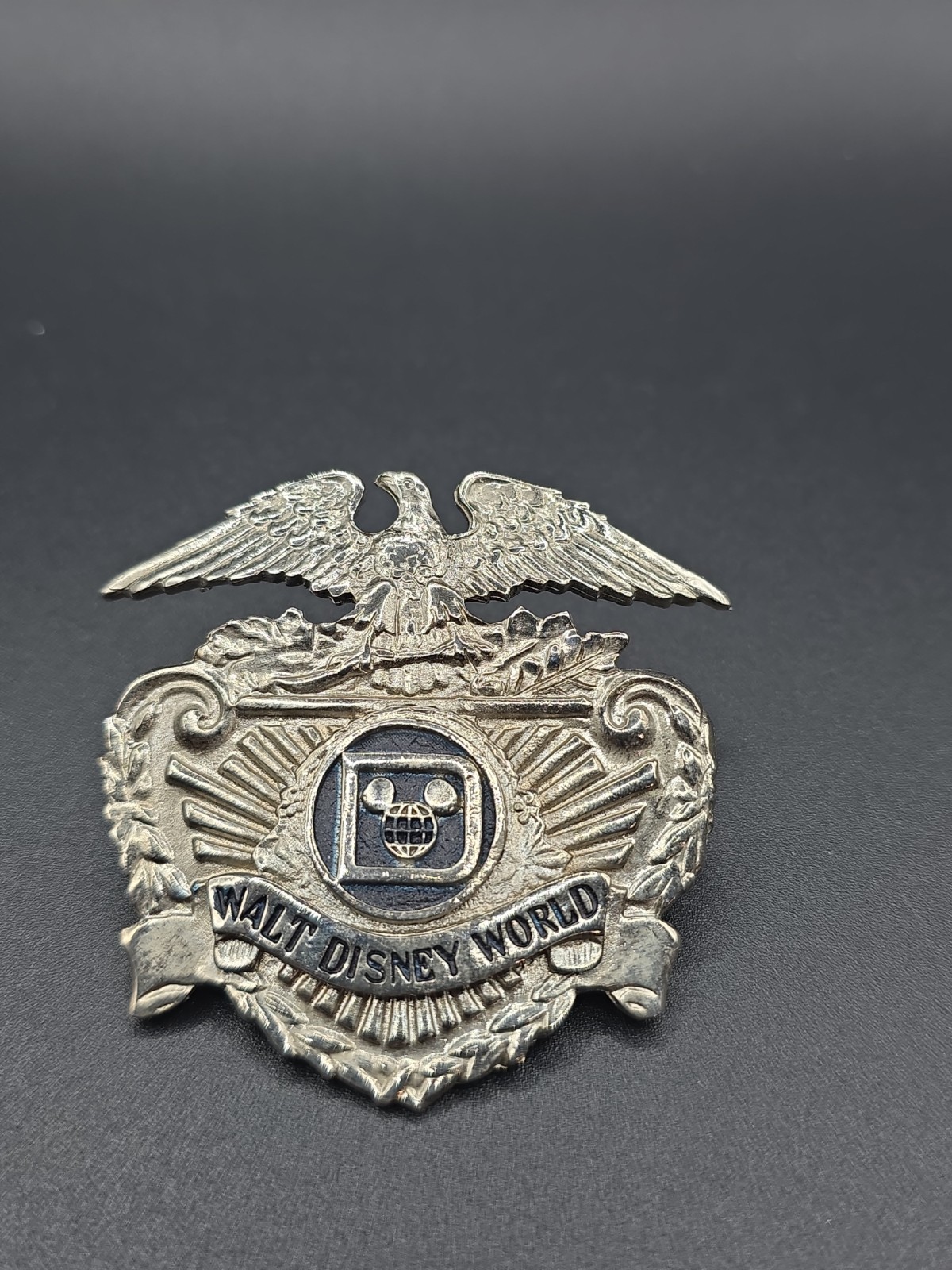 Walt Disney World WDW - 1970\'s Era Cast Member Security Hat Badge Eagle Crest UR