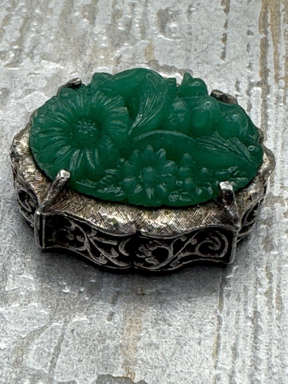 Tortolani Mid Century Pillbox With Carved Glass Floral Embellishment 
