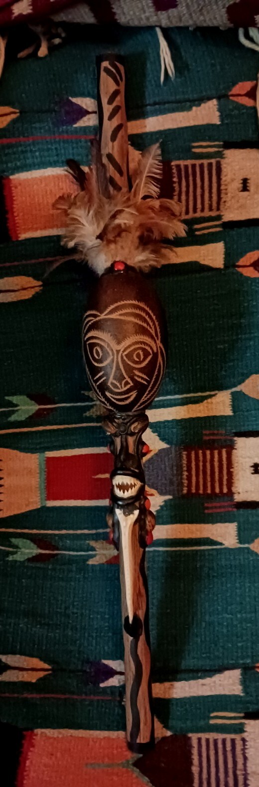 **AWESOME  VINTAGE  INDIGENOUS ART FROM AMAZON RAINFOREST REGION VERY NICE *