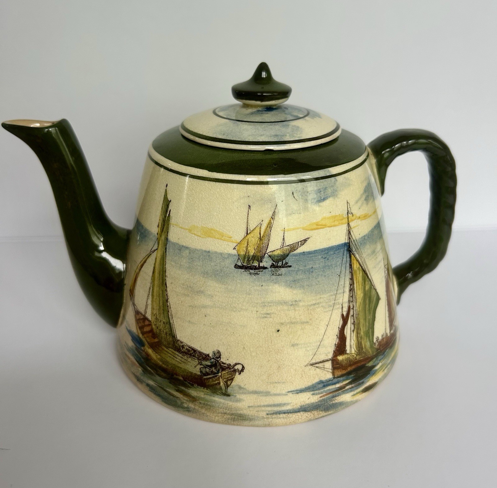 Vintage Royal Daulton D2000 Series Ware Teapot \