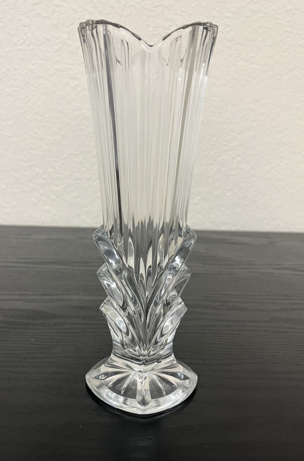 Nova Belmont Studio Glass Bud Vase – Elegant Minimalist Flower Vase