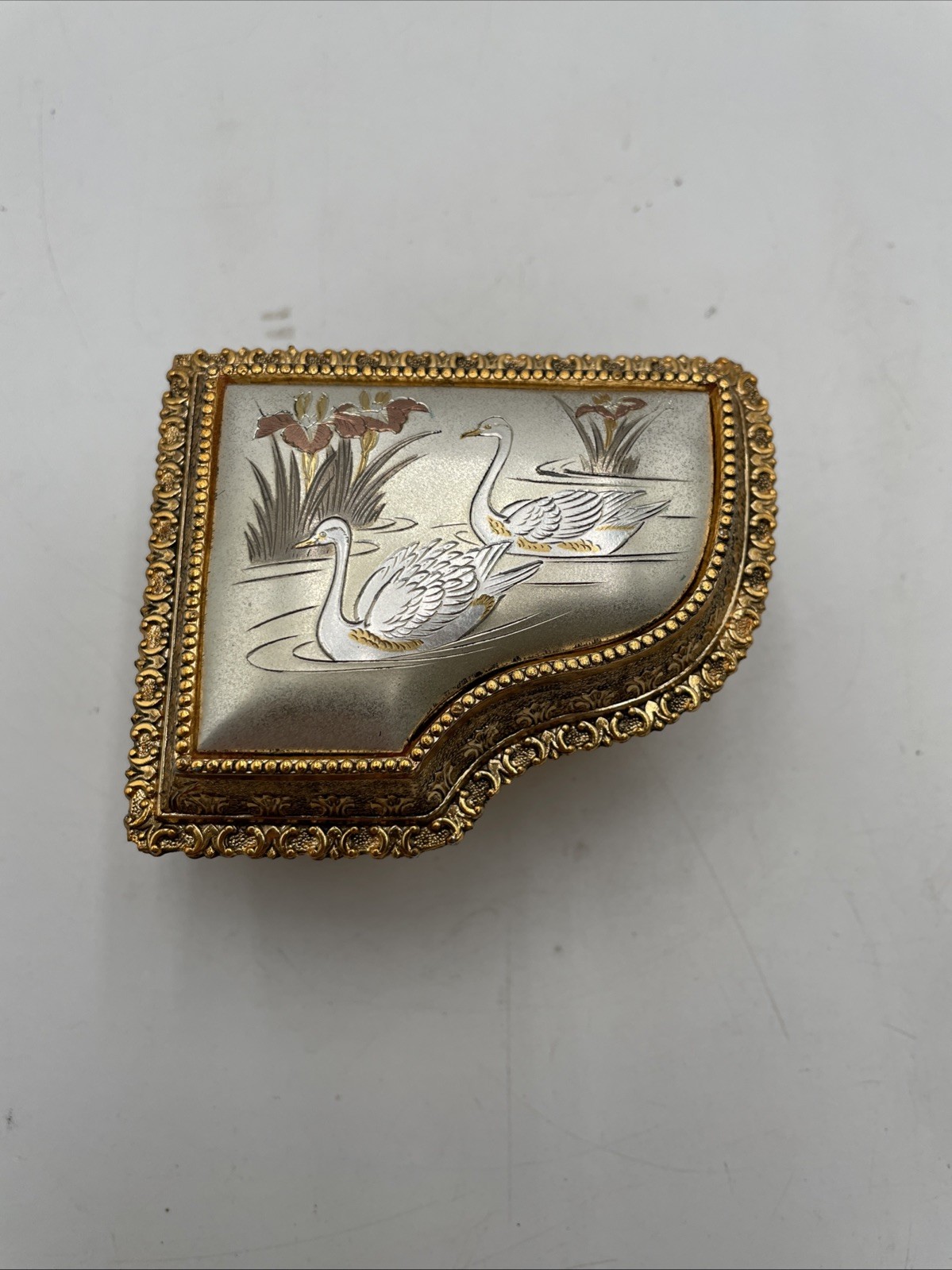 Vtg Sankyo Grand Piano Music Box Japan Chokin Gold Silver Swans Trinket Jewelry