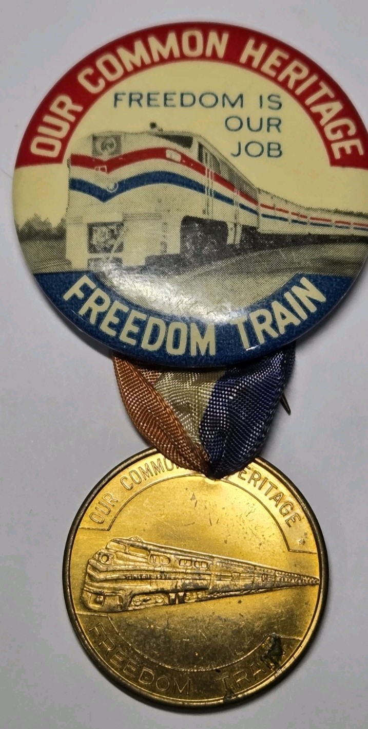 Vtg 1940s Common Heritage Freedom Train Pin Back W Attached Locomotive Medal