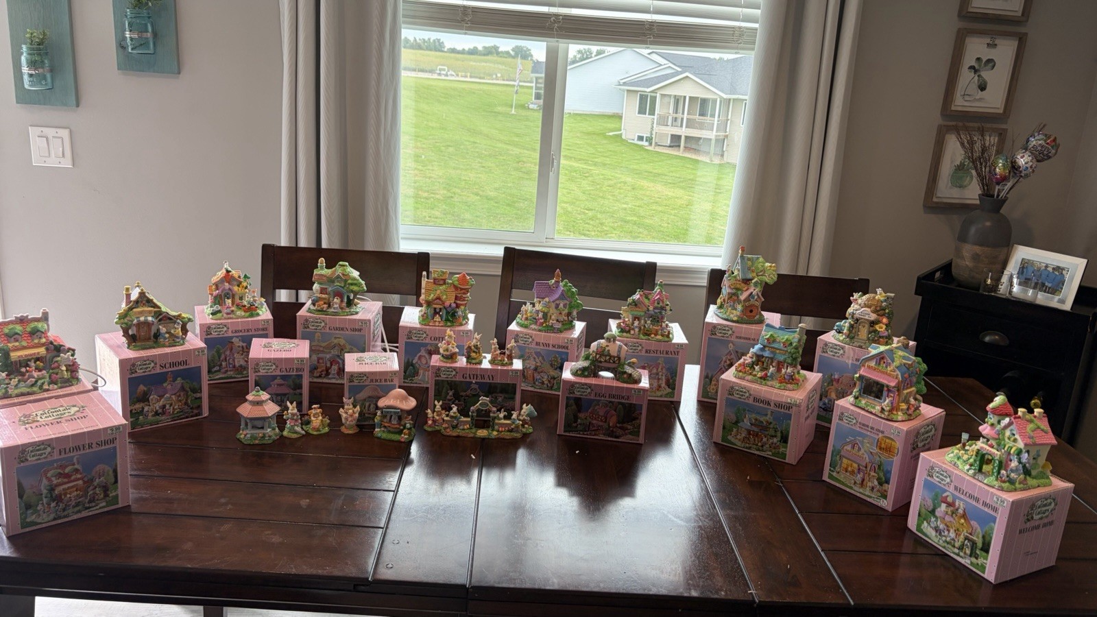 Cottontale Cottages Easter Village Lot of 17