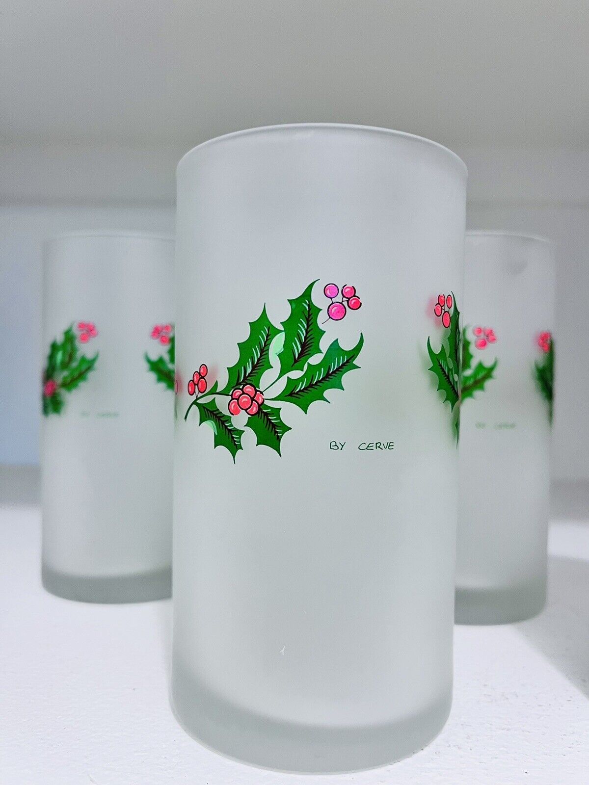 Set of 4 Cerve Frosted Holly Berry Christmas Holiday Highball Glasses