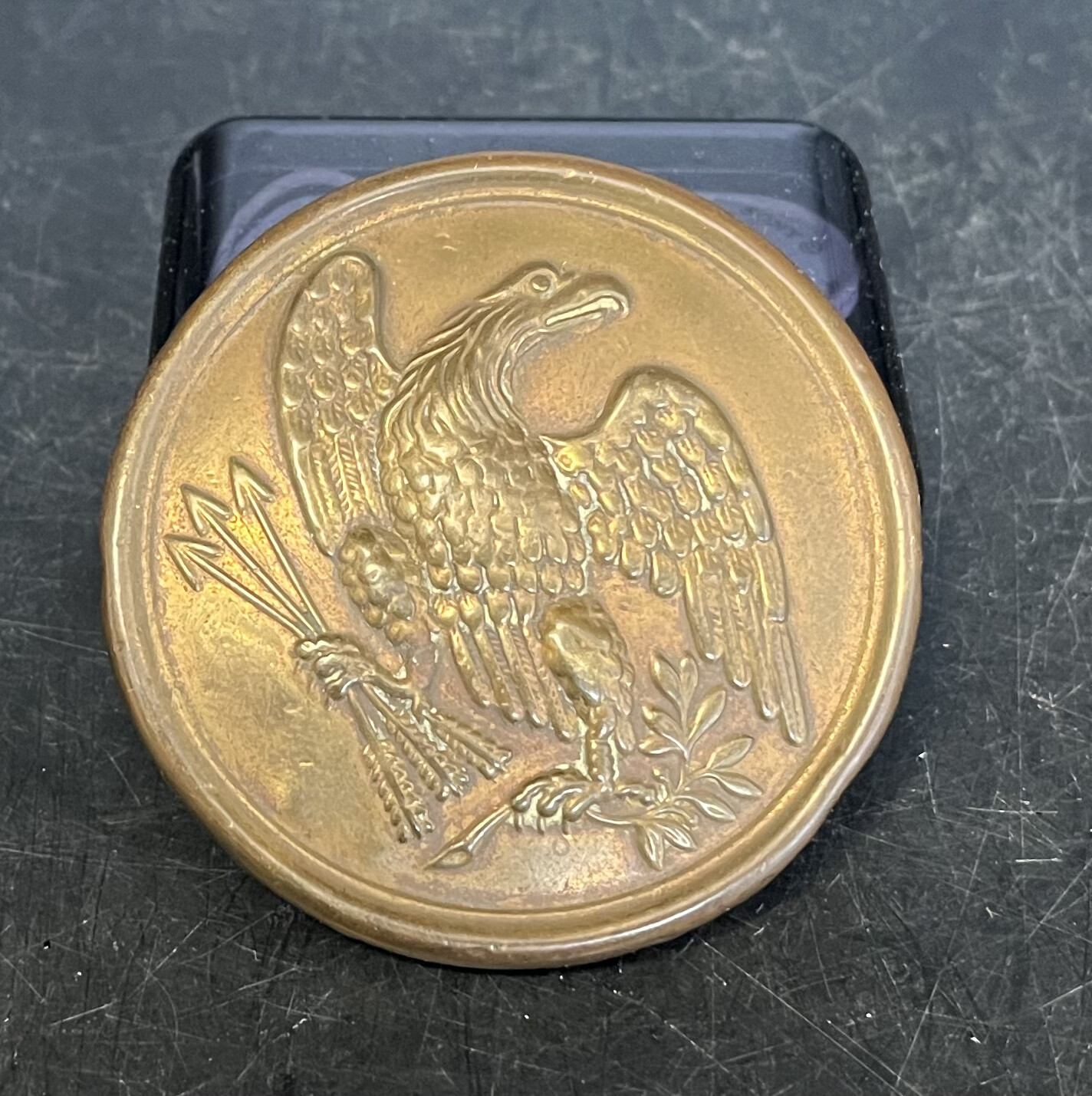 1830\'s Federal Round Shoulder Plate With Eagle