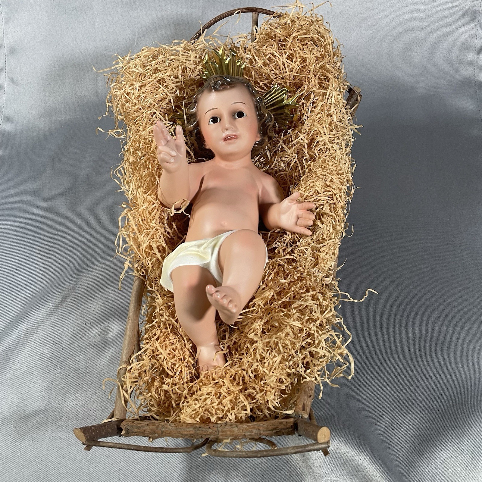 Large Vintage Porcelain Baby Jesus Nativity Rustic Manger Made In Spain Large Vintage Porcelain Baby Jesus Nativity Rustic Manger Made In Spain