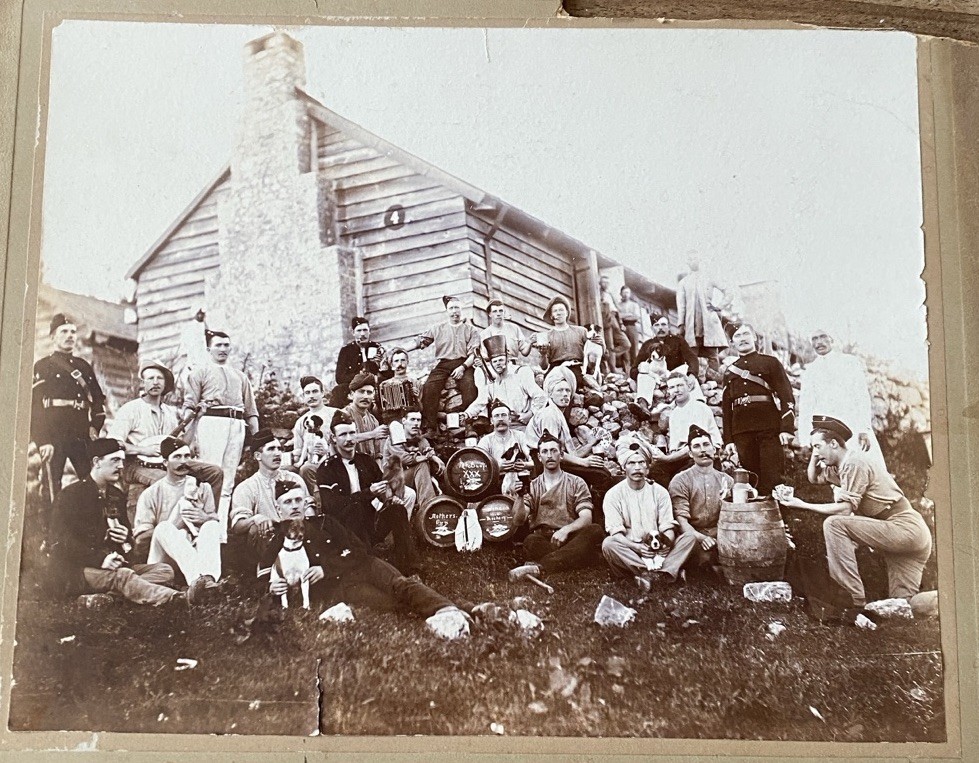 VINTAGE ANTIQUE PHOTOGRAPH OF GROUP OF SERVICE MEN WITH DOGS WHISKEY BARRELS B&W VINTAGE ANTIQUE PHOTOGRAPH OF GROUP OF SERVICE MEN WITH DOGS WHISKEY BARRELS B&W