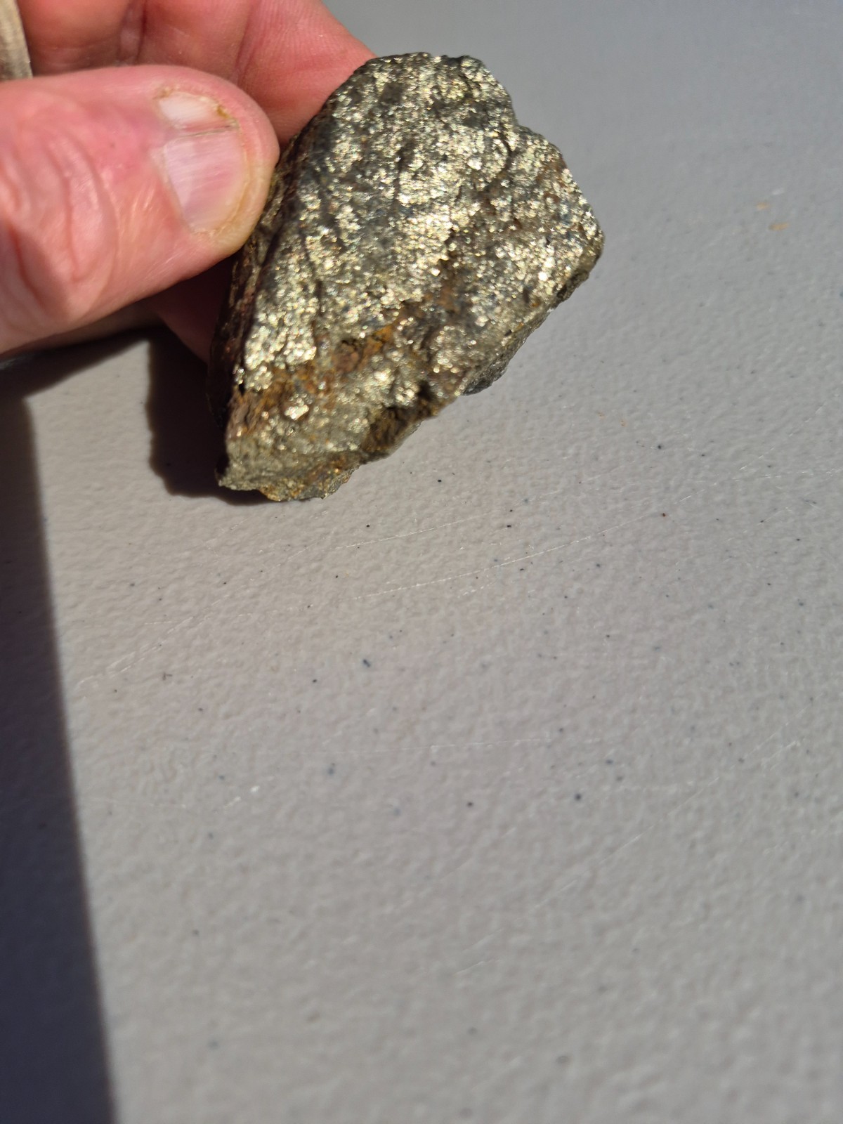 Desert Finds-Copper, Gold & Silver Ore::O11