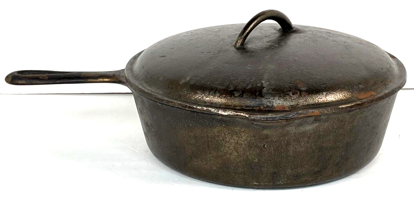 Griswold Cast Iron Deep Chicken Fryer No. 8 Pan 777 with Dimpled 10\