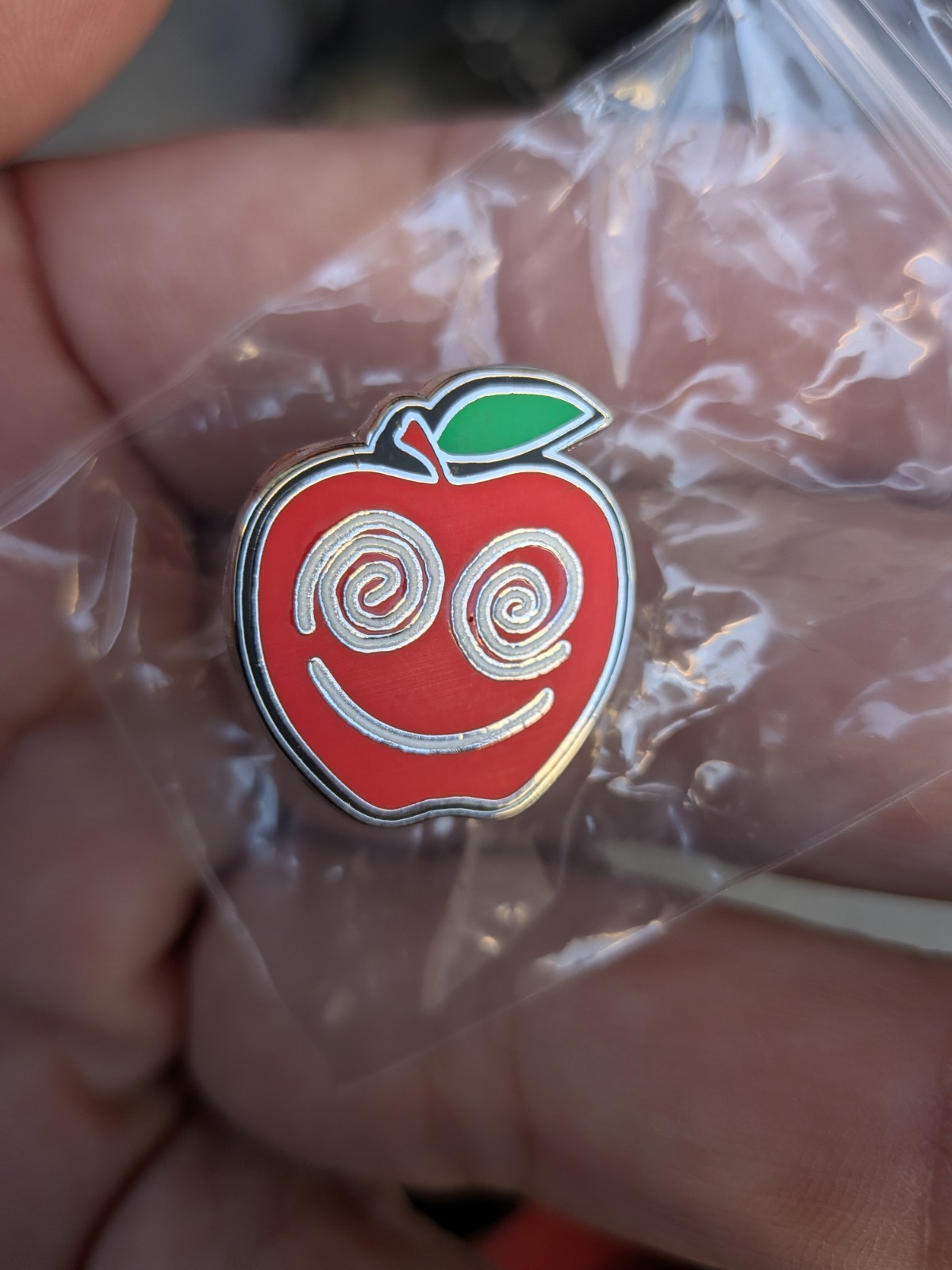 Harry Styles Exclusive Pop-up Store Pin Together Together 10/23 Crazy Face Apple