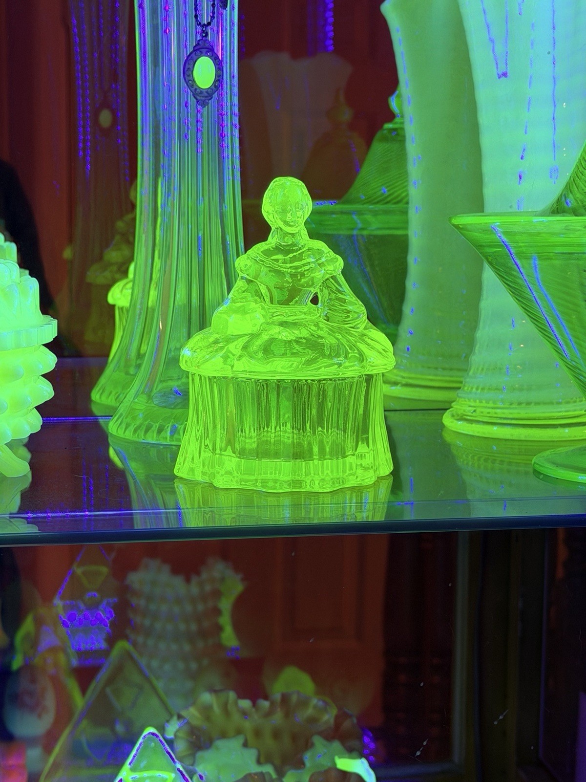 Mosser Vaseline Uranium Glass Victorian Lady Powder Jar Trinket Box 5” Mint