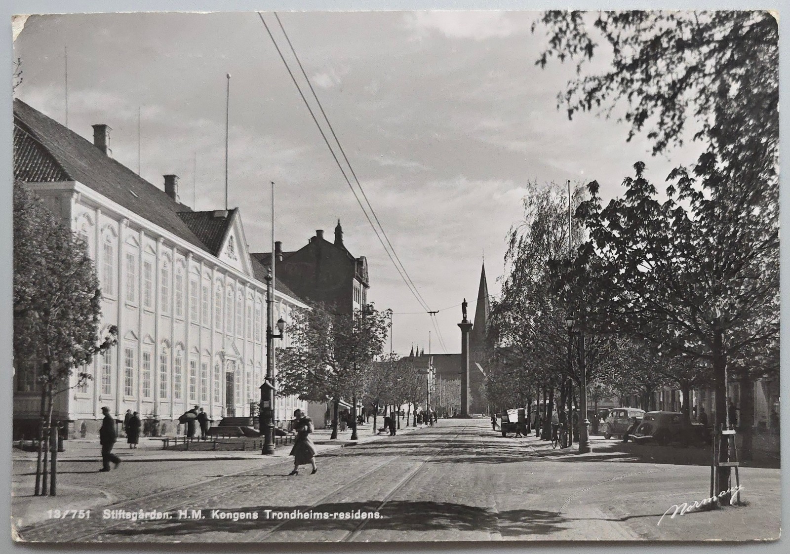 Trondheim Norway Stiftsgården Royal Residence Street RPPC 25 Ore Stamp 1946