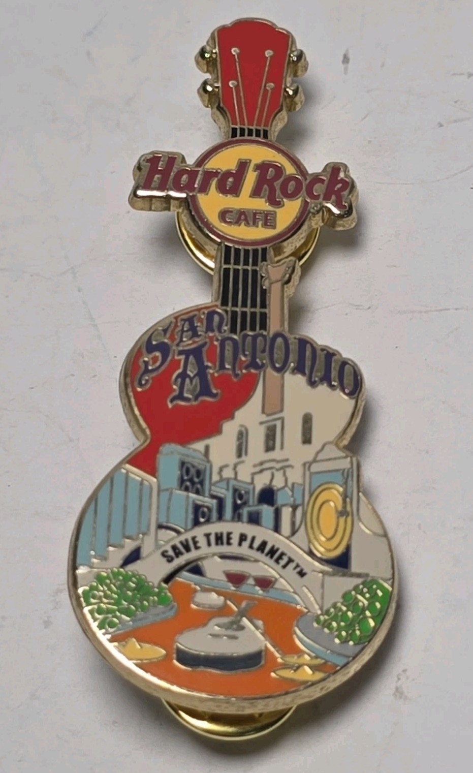 Hard Rock Cafe Guitar Shaped Lapel Souvenir Pin San Antonio Riverwalk Alamo (J3)