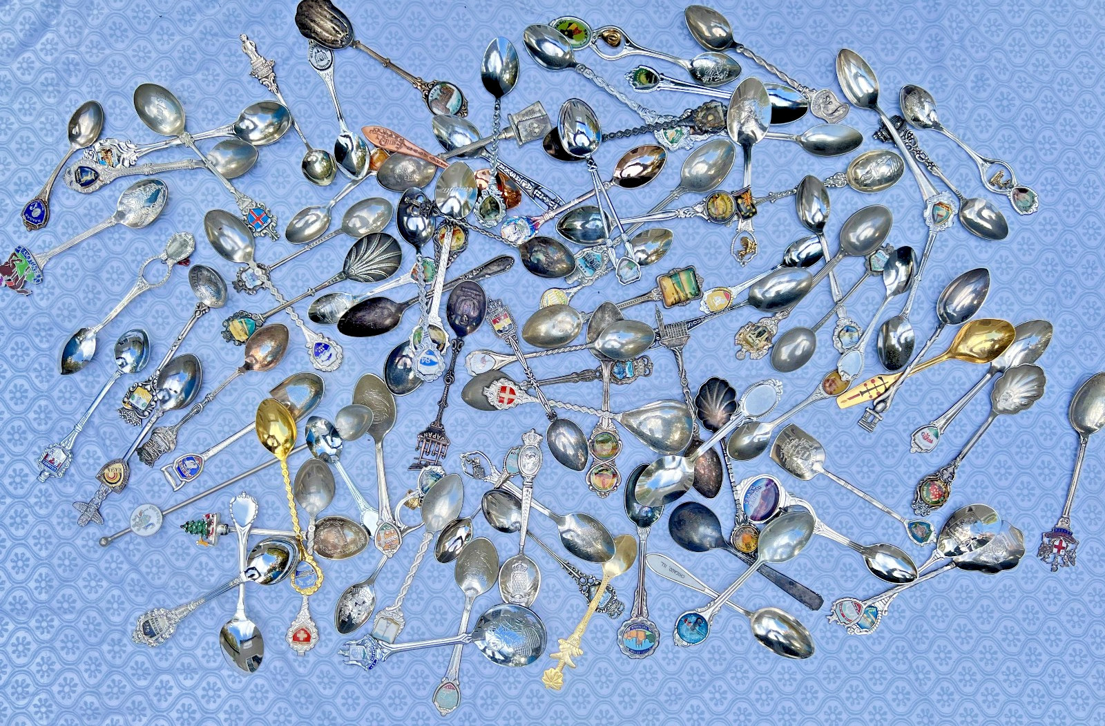 2 1/2+ POUNDS Vintage Souvenir Spoon Lot W/ Many International Locations