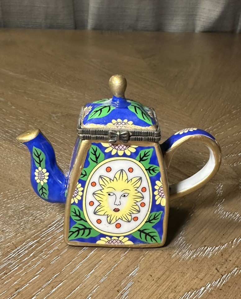 VTG Celestial Teapot Trinket Porcelain Hinged Sun Face Sunflowers Cobalt Blue VTG Celestial Teapot Trinket Porcelain Hinged Sun Face Sunflowers Cobalt Blue