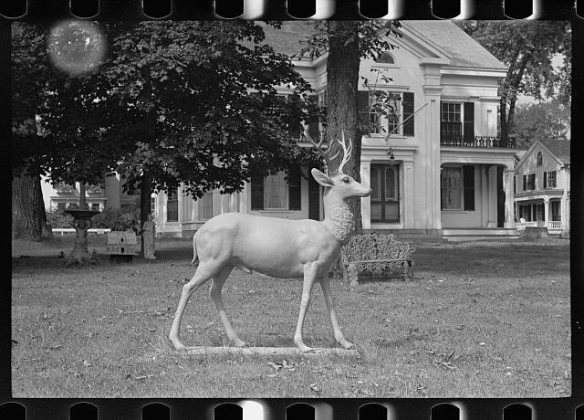 Garden monuments, Rockland, Maine 1940s Old Photo 1