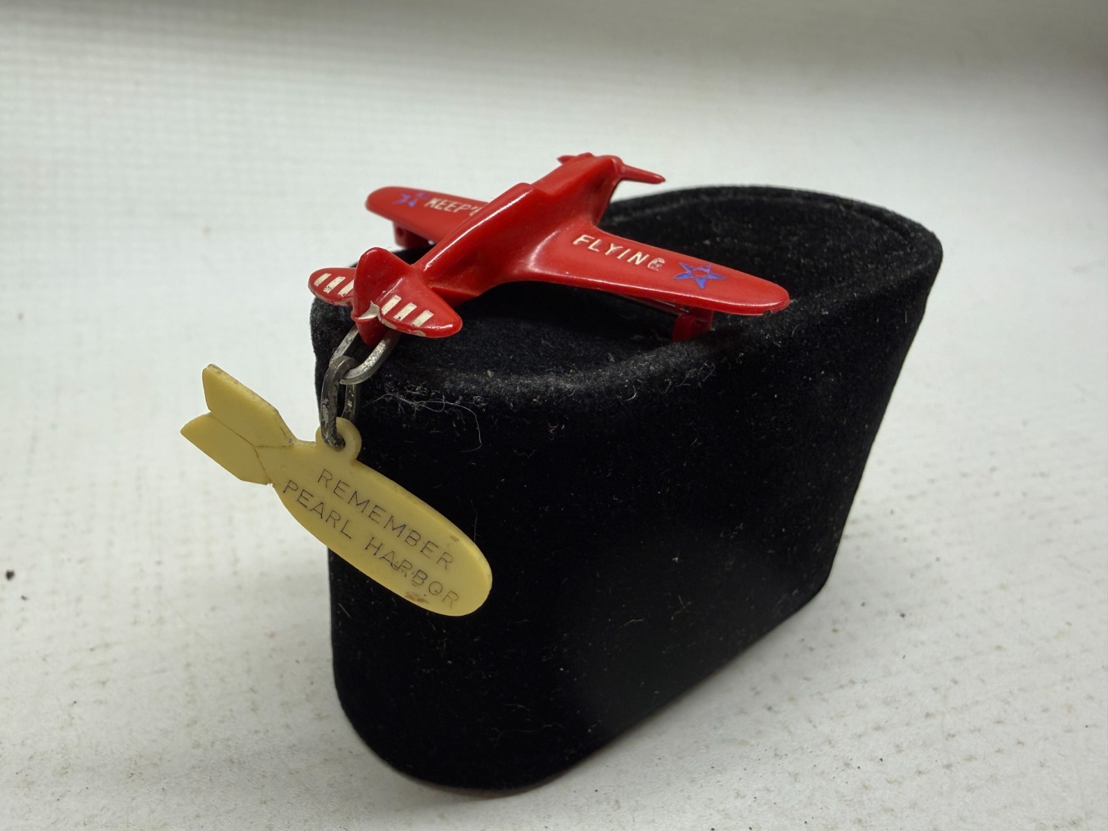 Vintage WWII Sweetheart Airplane and Bomb Pin \ Vintage WWII Sweetheart Airplane and Bomb Pin \