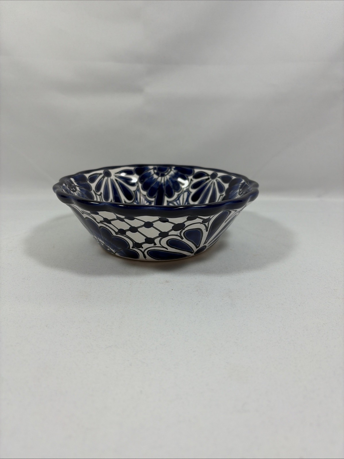 Mexican Talavera Folk Art Blue and White Bowl Beautiful New 7 x 2