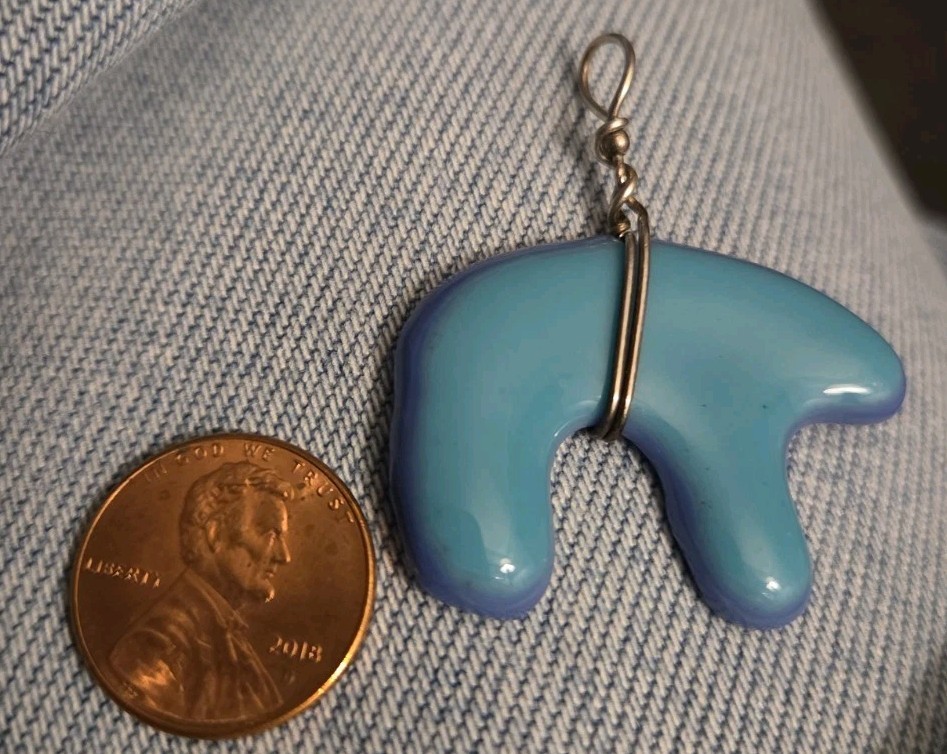 Estate Sale - Zuni Animal Fetish Bear  Pendant Wire Wrap Bail - Blue/Purple 