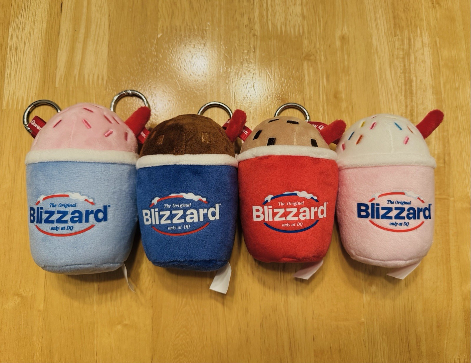 Dairy Queen DQ Mystery Blizzard Buddies 2026 - SET (No Gold) Dairy Queen DQ Mystery Blizzard Buddies 2026 - SET (No Gold)