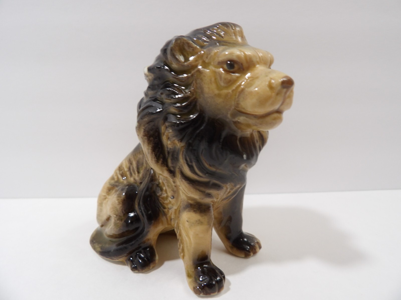Old UCGC Porcelain Sitting Lion Figurine ~ King Of The Jungle ~ 3 1/2 Old UCGC Porcelain Sitting Lion Figurine ~ King Of The Jungle ~ 3 1/2