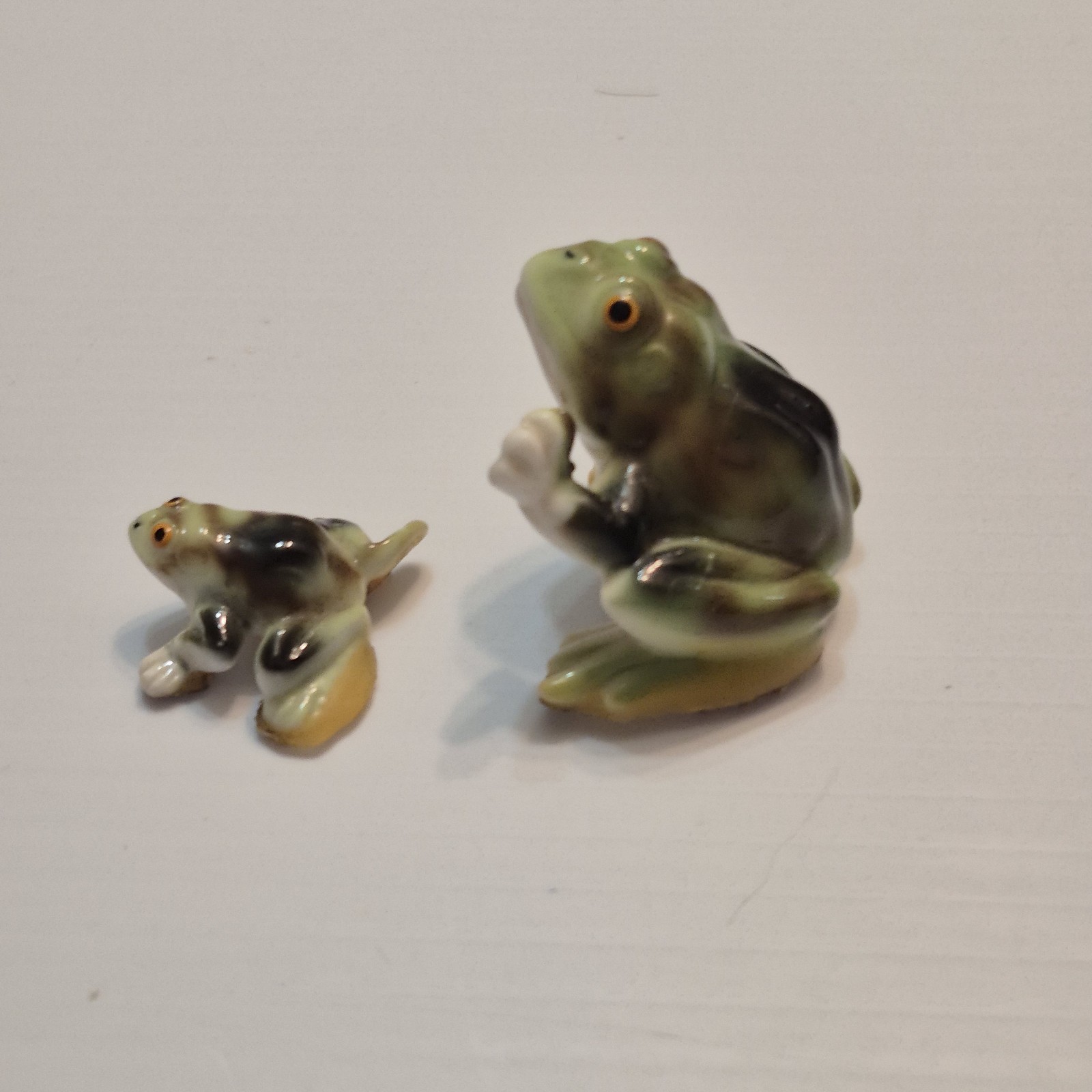 Vintage Porcelain Frog Figurines Pair Green Brown Mini Frogs Decor Read