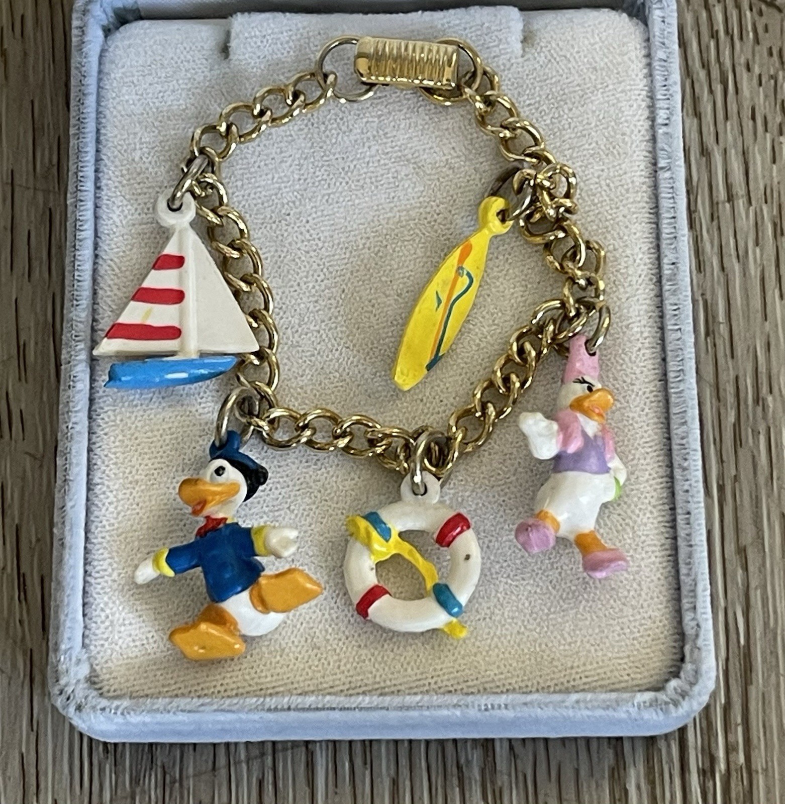 Vtg Disney Gold Tone Donald Duck Nautical Theme Rubber Charms Bracelet 6.75”