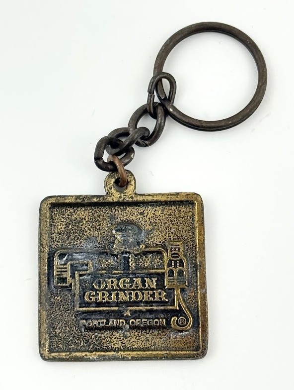 Portland OR Oregon Organ Grinder Pizza Restaurant Keychain Key Ring Advertising