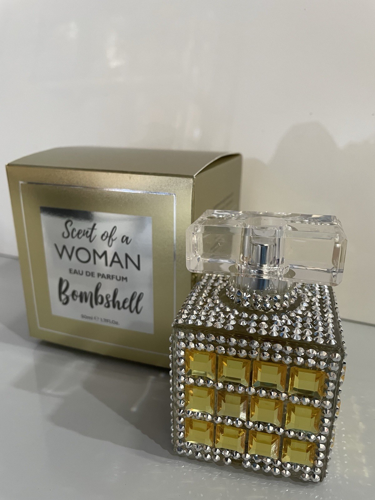 Sent of A Woman Eau de Parfum Bombshell 1.7 fl oz 50 ML New In Box