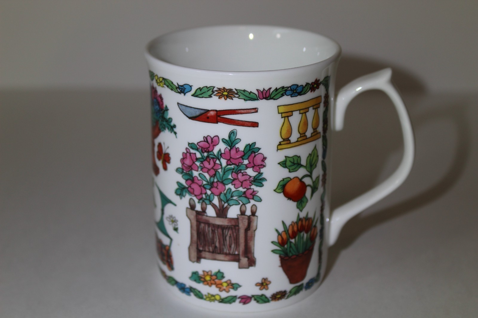 Duchess Fine Bone China 8 oz Gardening Themed Coffee / Tea Mug - Made in England