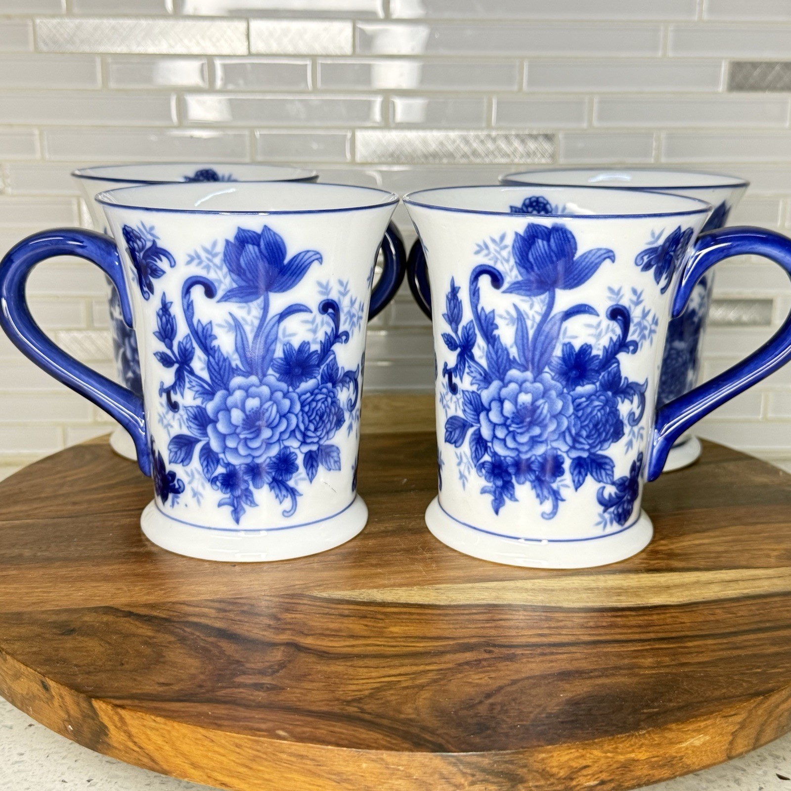 Vtg Cracker Barrel Cobalt Blue & White Mug Cup Blue Style Floral 16 Oz set of 4