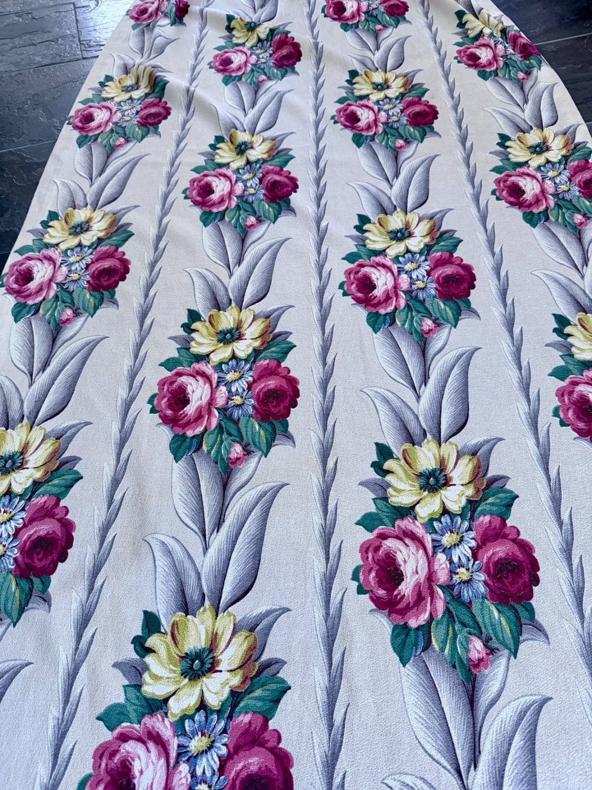 1930’s Pink Roses on Cream Glen Court Hollywood Regency Barkcloth Vintage Fabric 1930’s Pink Roses on Cream Glen Court Hollywood Regency Barkcloth Vintage Fabric