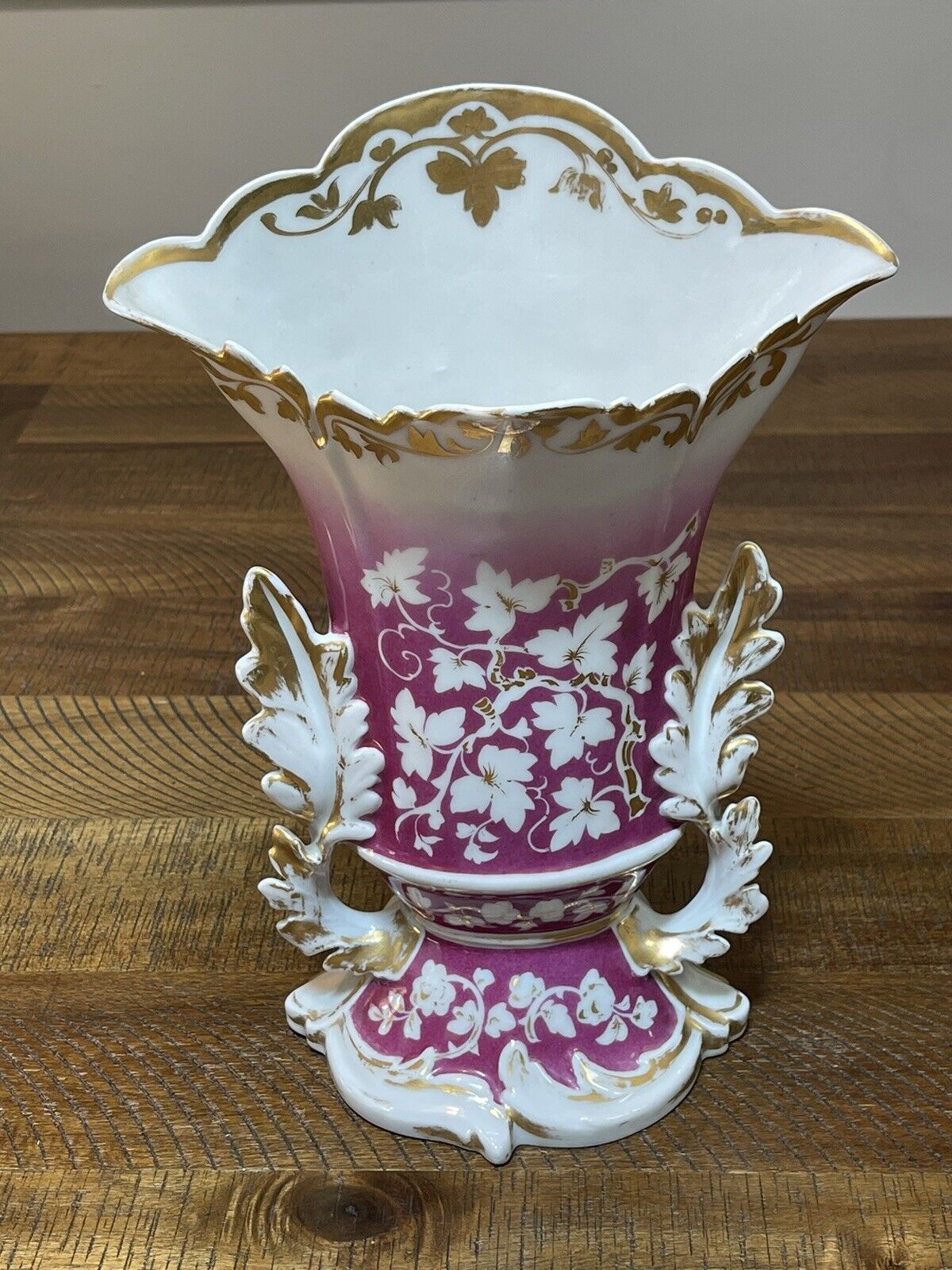 Old Paris Antique Vase Pink w/ Gold Leaf Accents French Bridal JP 109