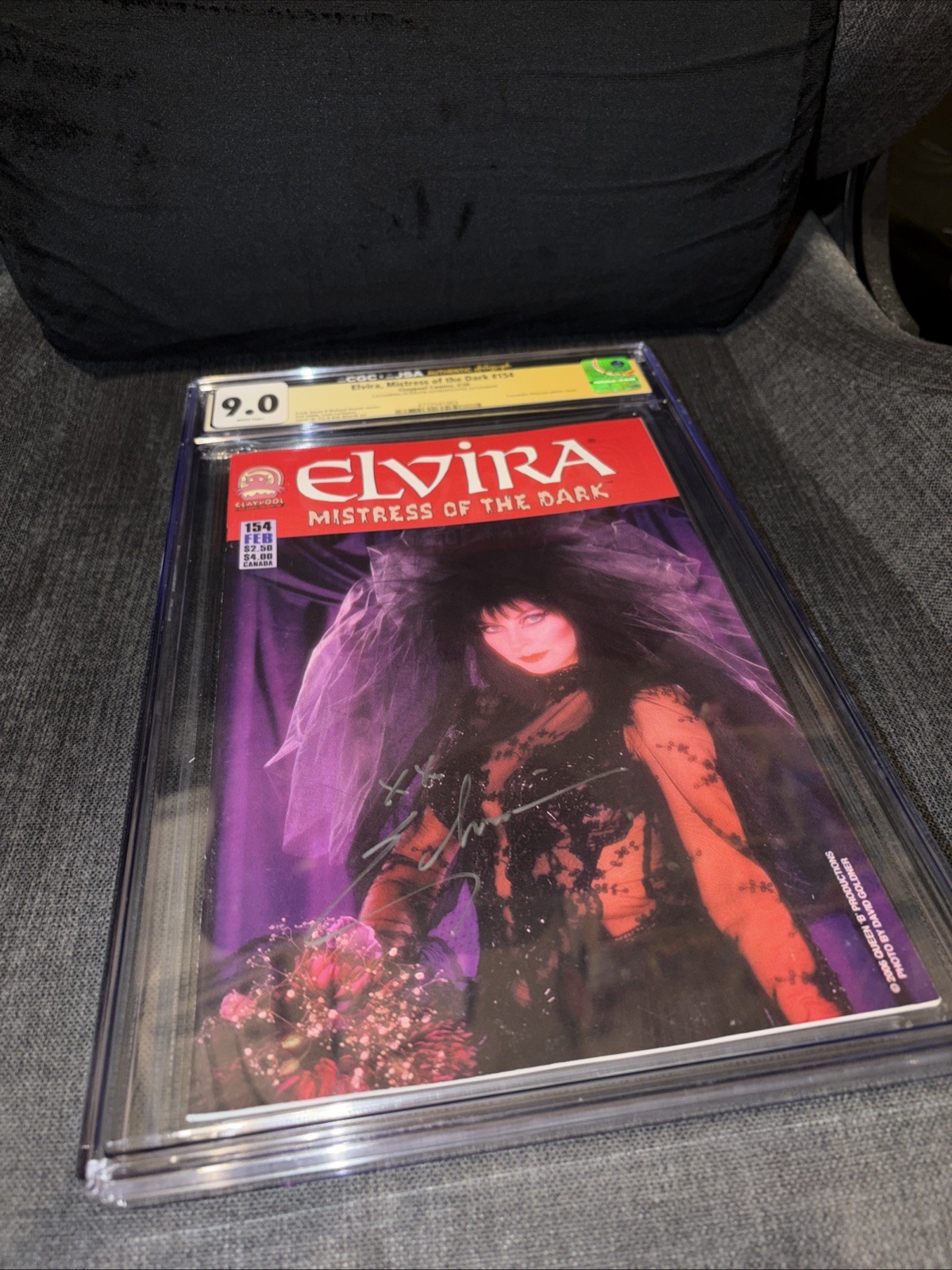 ELVIRA MISTRESS OF THE DARK #154 PHOTO COVER CLAYPOOL COMICS 2006 CGC 9.0 Signed