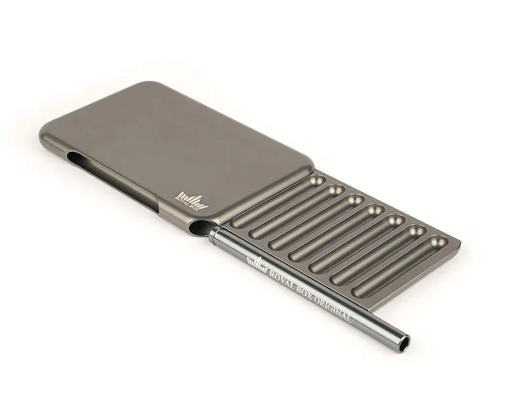 Royal Box Cabrio 100% Waterproof Titanium Grey 8 Slot Luxury Snuff Box 3” Straw