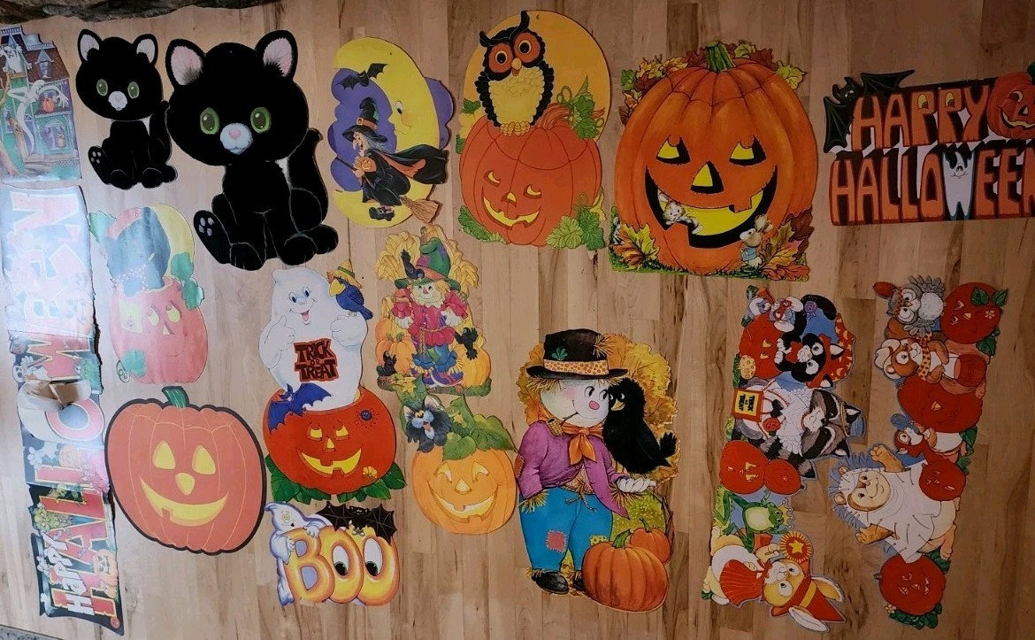 Original Vtg 1980's Eureka Hallmark Bestile Halloween Die Cut Cut Outs lot of 17