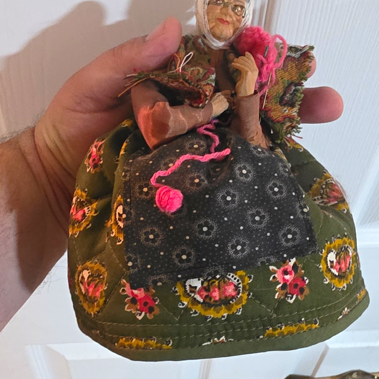 Vtg French Santon de Provence Terra Cotta Woman w yarn and needle