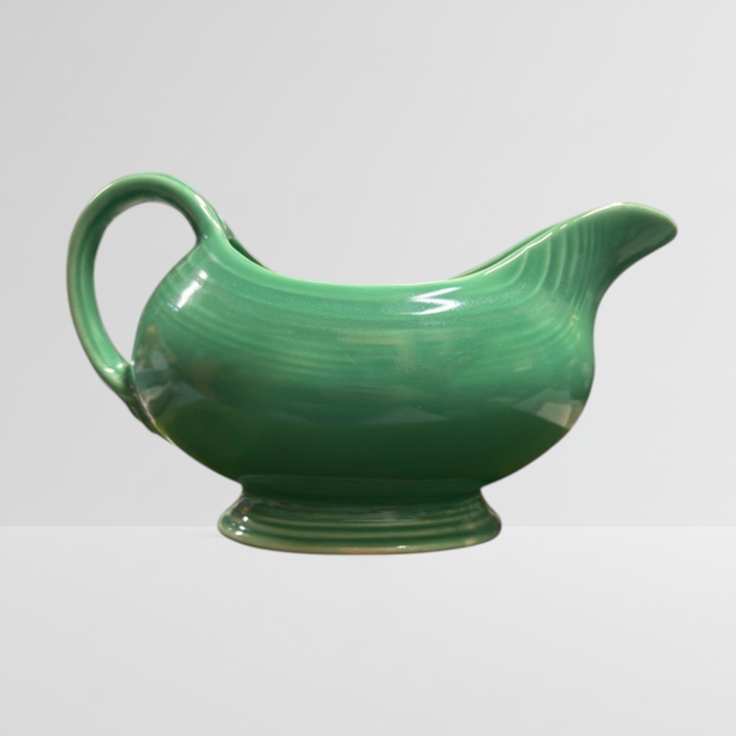 Vintage Pre 1973 Old Fiestaware Light Green 8”x4”x5” Gravy Boat