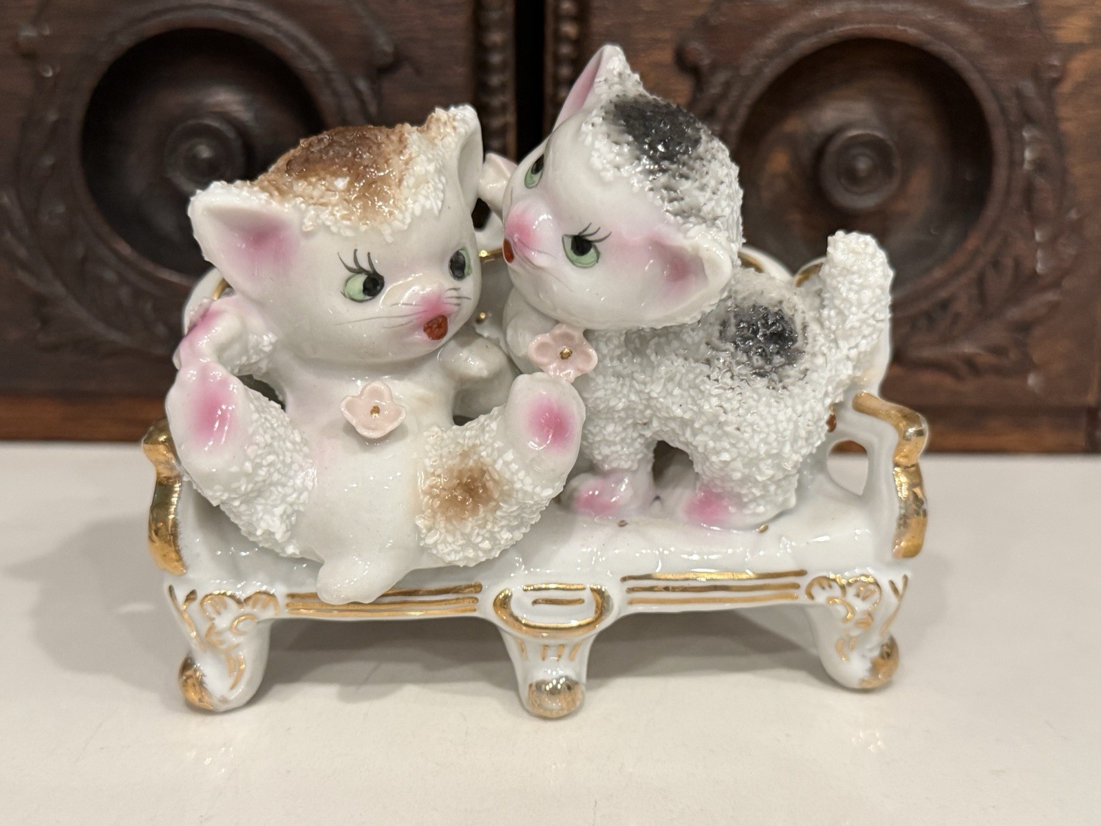 Vtg MCM 1950\'s Sugar Glazed 2 Kittens playing on Large Couch Japan Kitschy