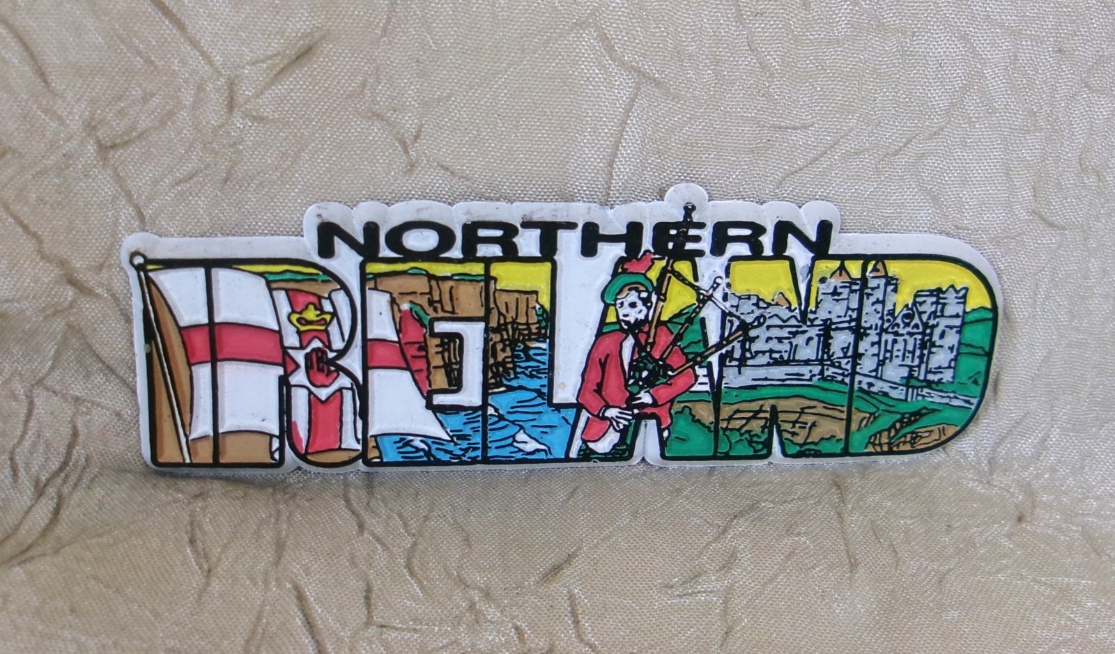NORTHERN IRELAND Souvenir Rubber Magnet with Landmarks