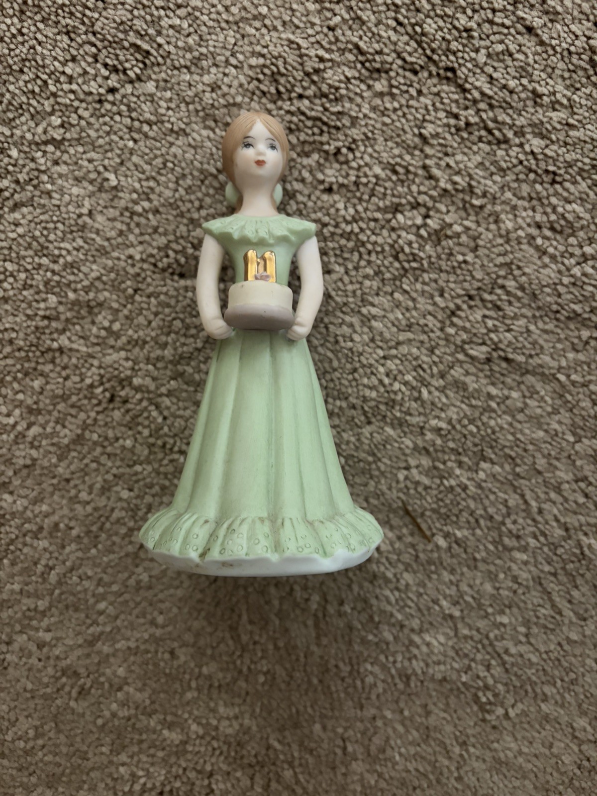 ENESCO GROWING UP BIRTHDAY GIRL VINTAGE 1982 BRUNETTE AGE 11 ENESCO GROWING UP BIRTHDAY GIRL VINTAGE 1982 BRUNETTE AGE 11