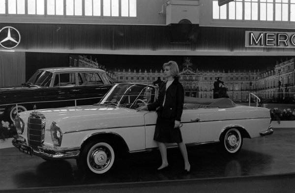 Mercedes Benz 220SEB Cabriolet 1962 Motor Show Car Old Photo