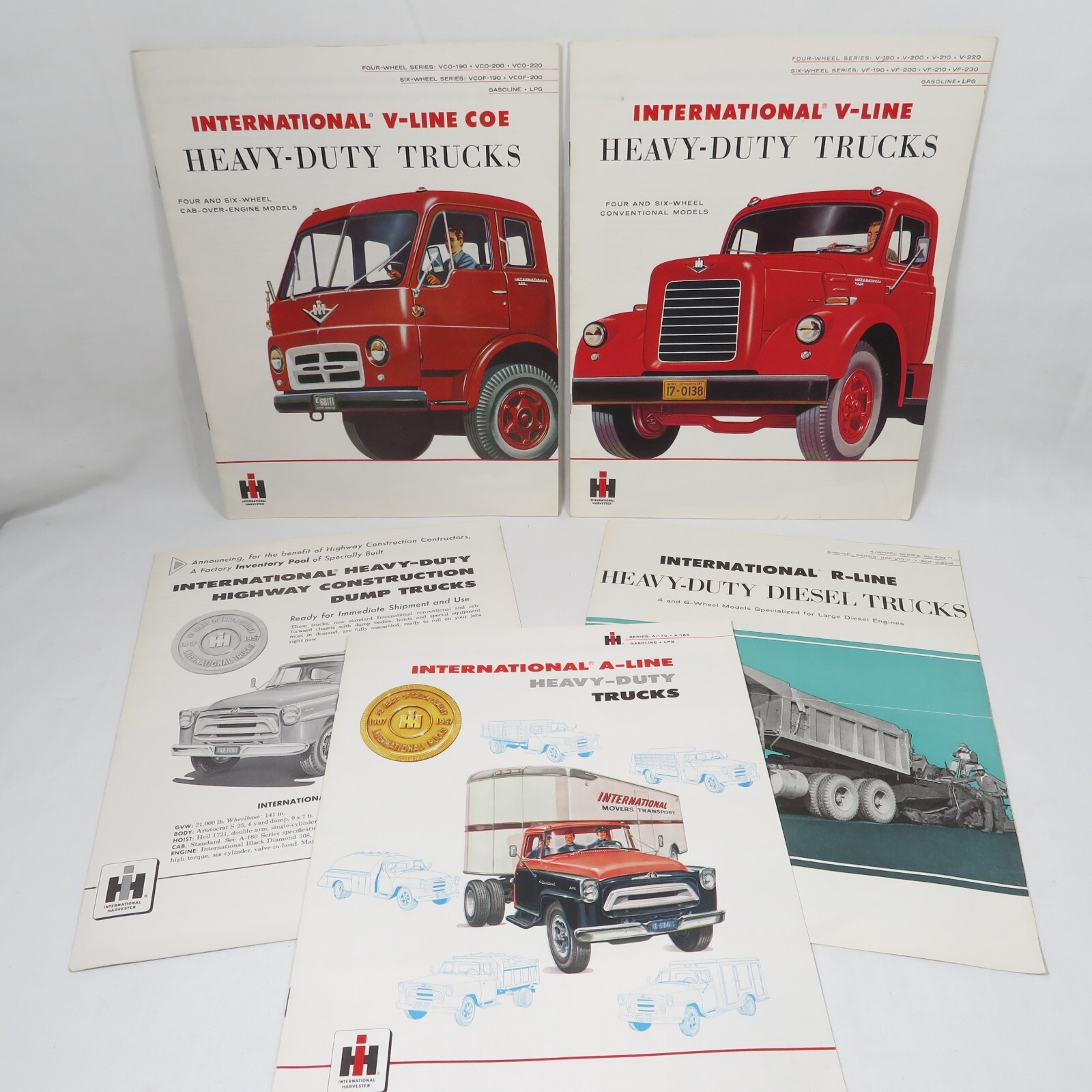 5 Vintage International Heavy Duty Trucks Booklets Brochures 1950s