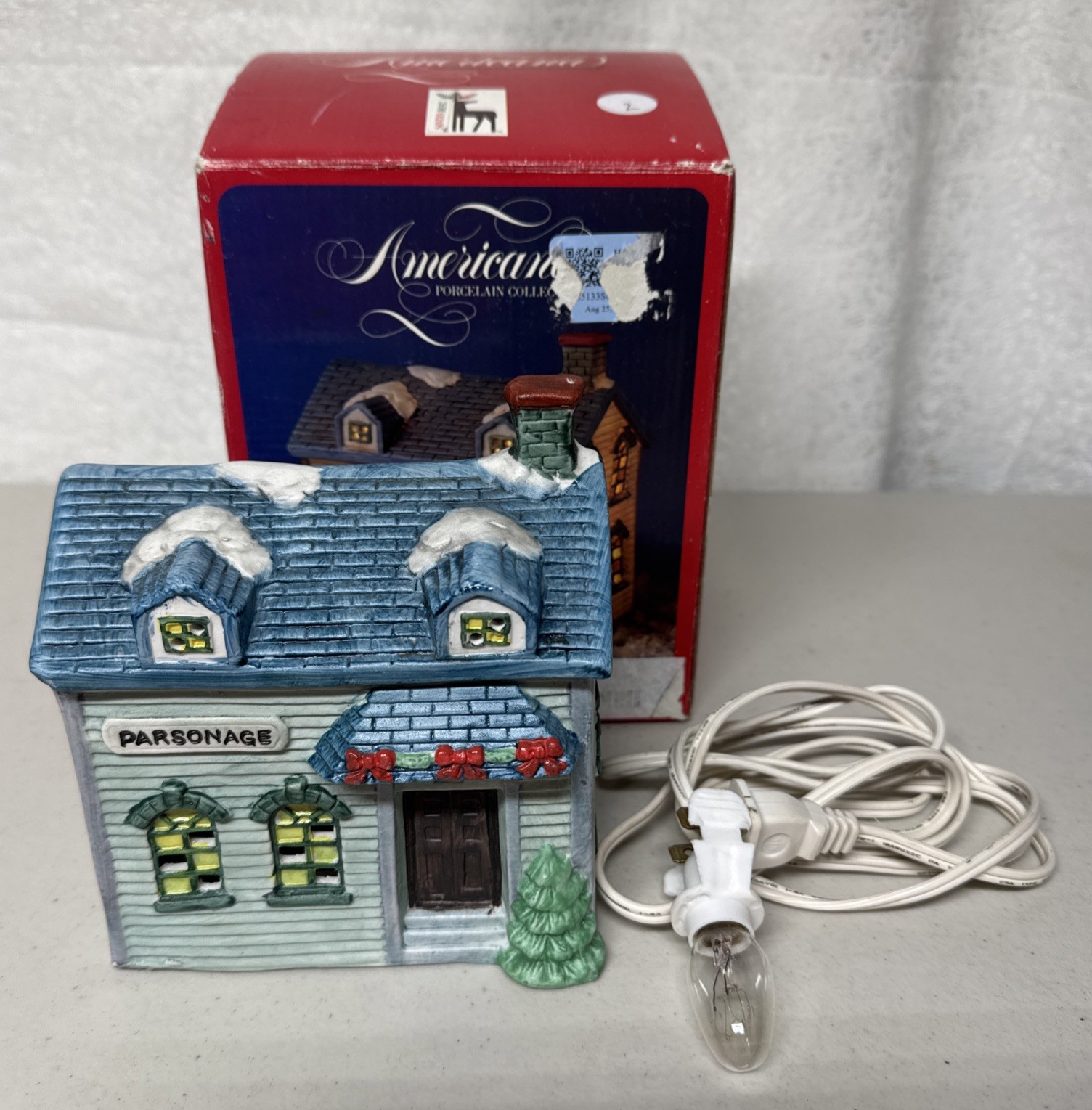 Americana Porcelain Collectable PARSONAGE Lighted Christmas Village 1991 CH1