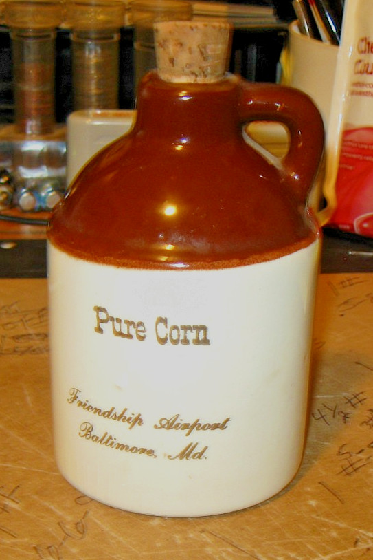 VINTAGE CORN  SQUEEZENS  STONEWARE POTTERY JUG---BROWN & Tan