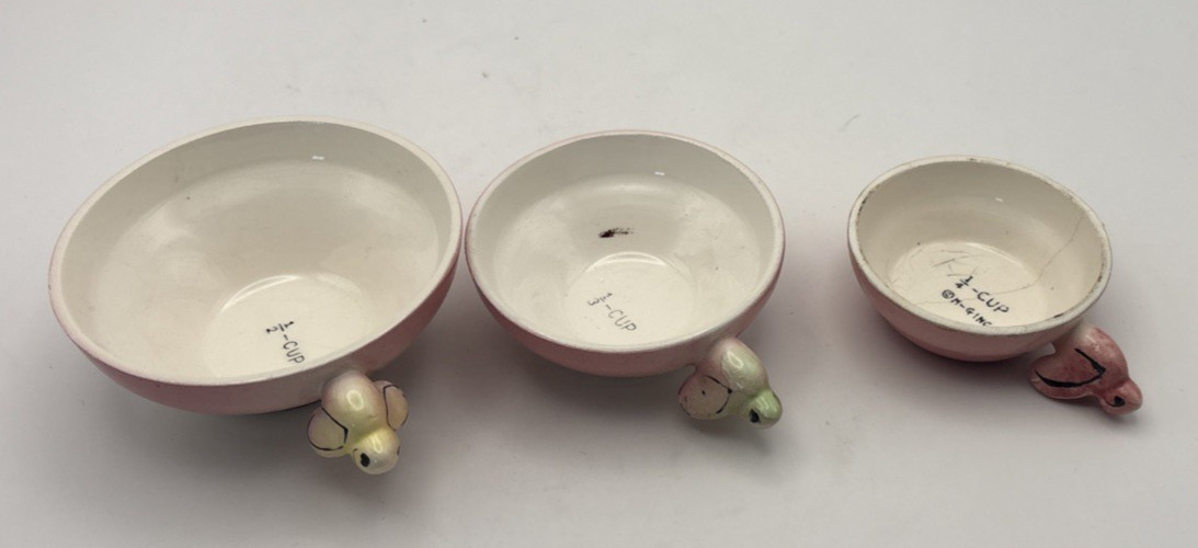 Vintage Menschik Goldman Ceramic Measuring Cups