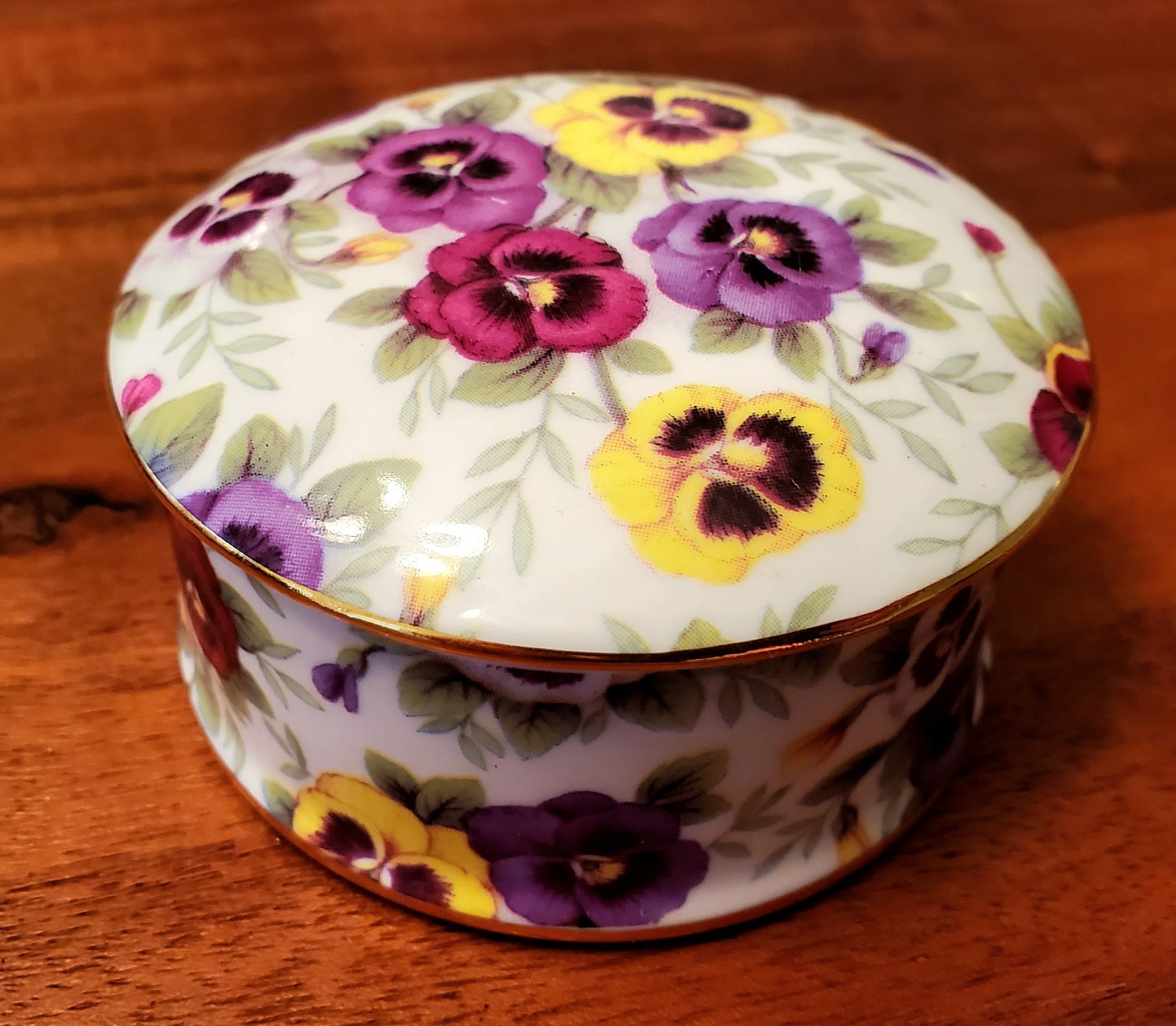 Argyle Bone China Pansy Chintz Lidded Trinket Box