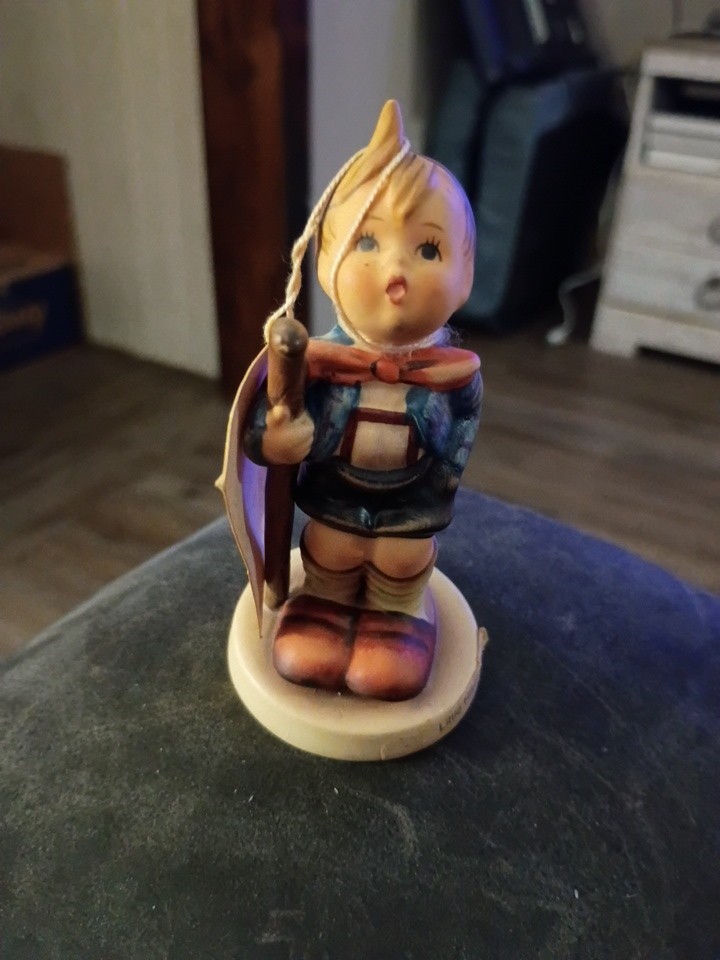 Goebel Hummel Figurine Little Hiker 16 2/0 Boy With Stick 4