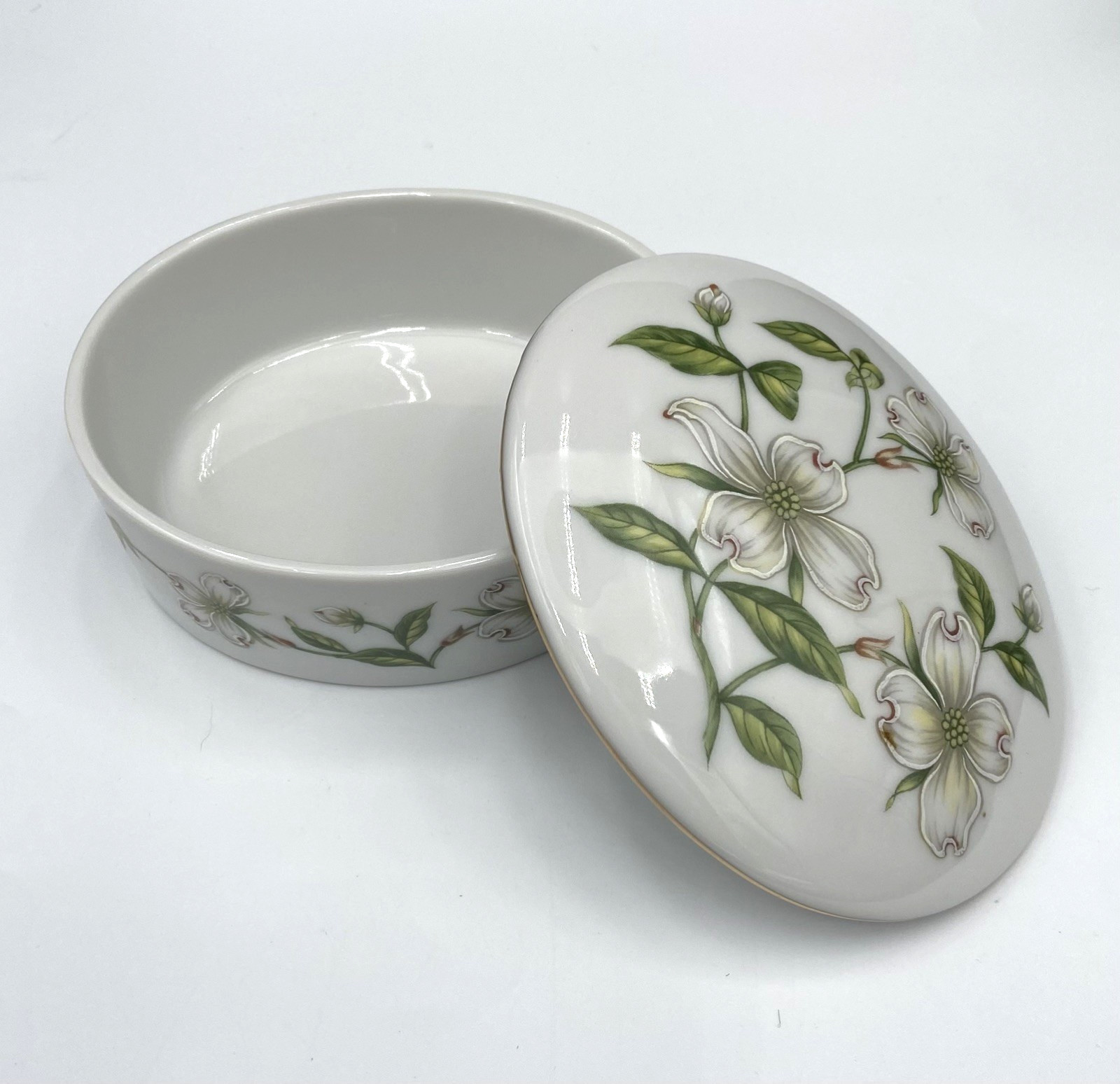 Vintage Lefton (Japan) Porcelain Oval Trinket Box w/Lid, #2877, White Dogwood